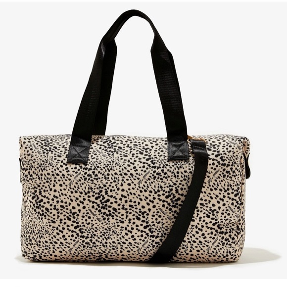 NWT Mail + Lili Signature Leopard Print Weekender Bag - Picture 1 of 2